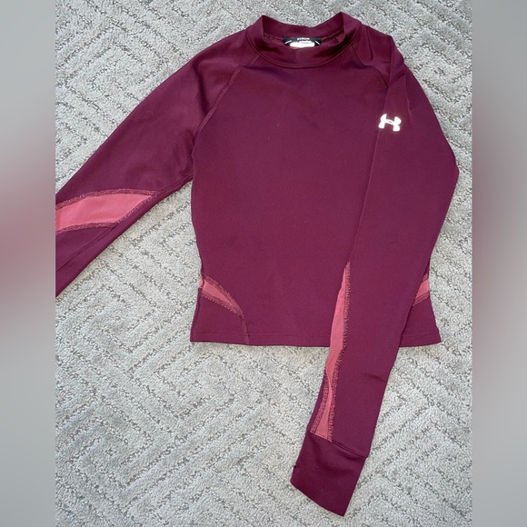 UA Cropped workout top - Picture 1 of 2